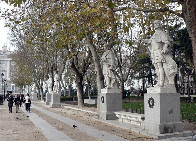 Plaza De Oriente