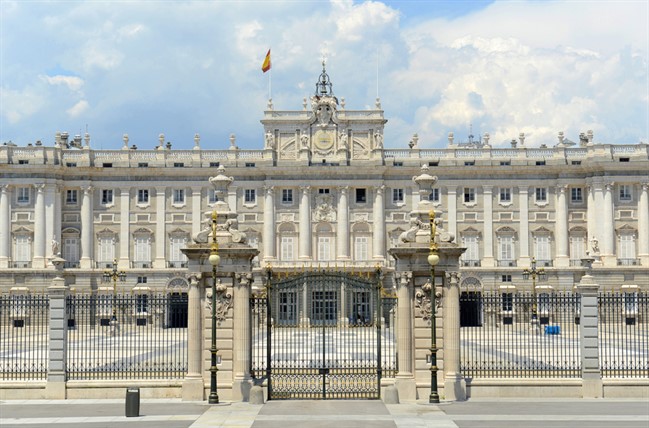 Royal Palace Shutterstock 145122334
